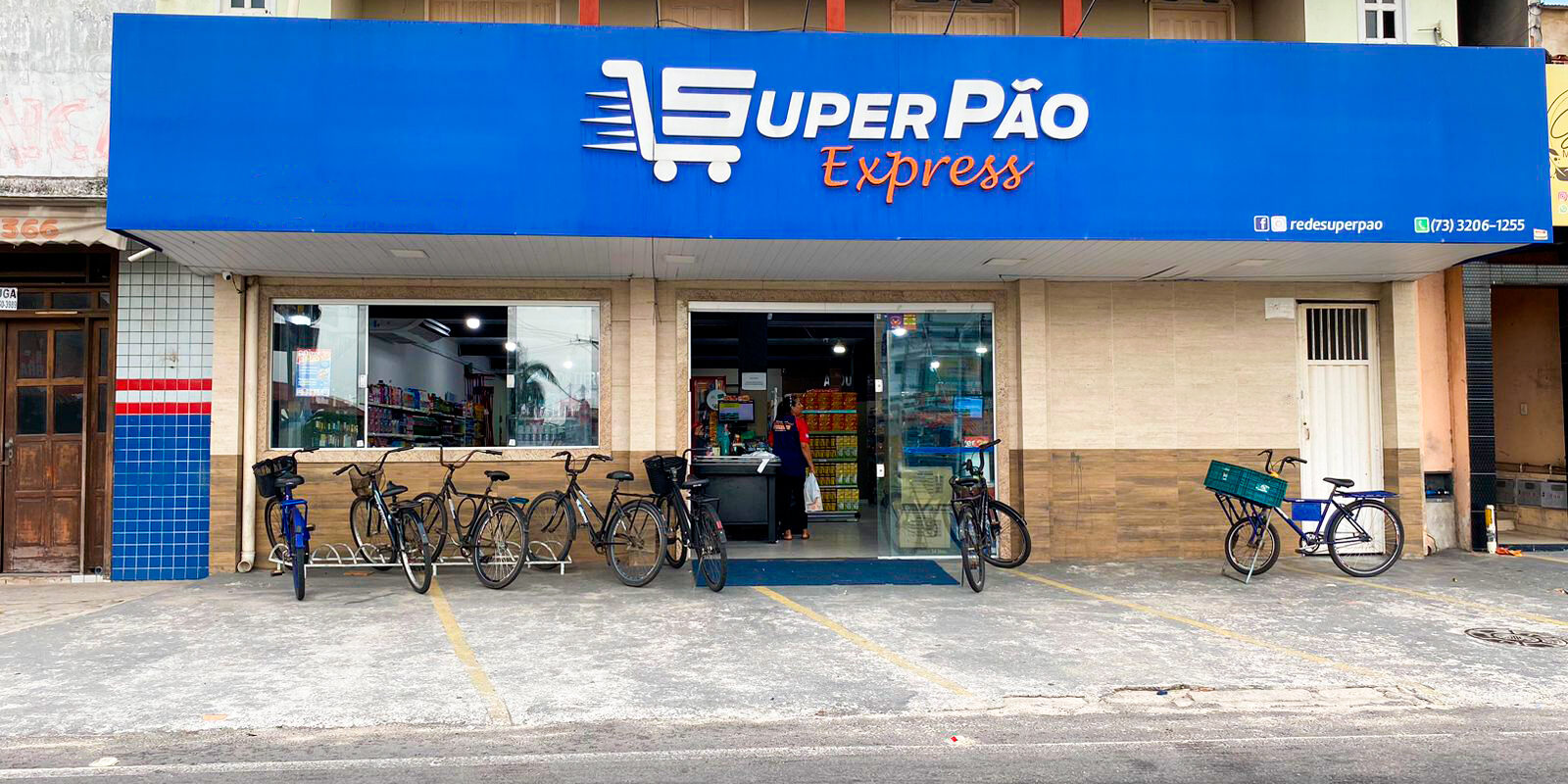 Fachada da loja Super Pão Mucuri - Trevo